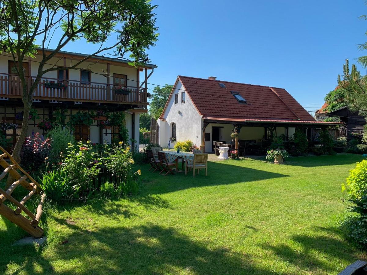 Rybarska Basta Vikletice - Nechranice Villa Kwon Buitenkant foto